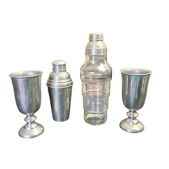 Cocktail Shaker With Wilton Pewter Metal Pair of Large 7"inches 12 Ounce Drink - Picture 1 of 16